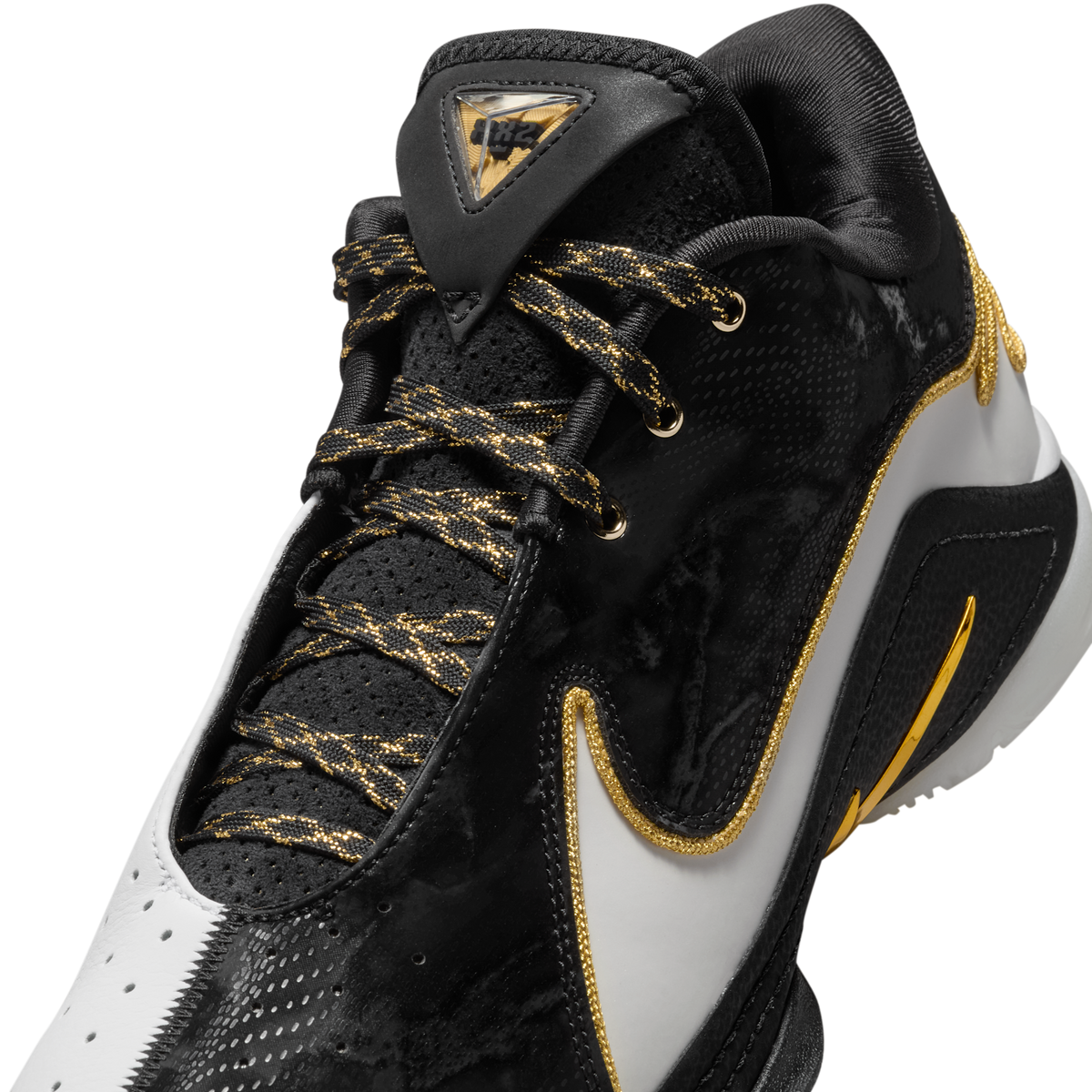 Nike LeBron 22 Mogul