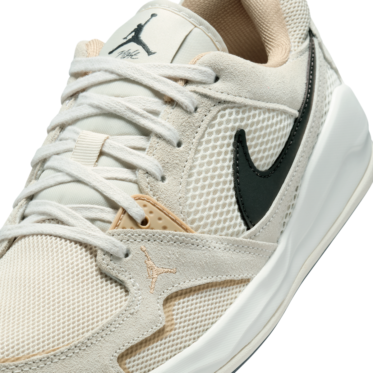 Jordan CMFT Era Light Orewood Brown Sail (Women's)