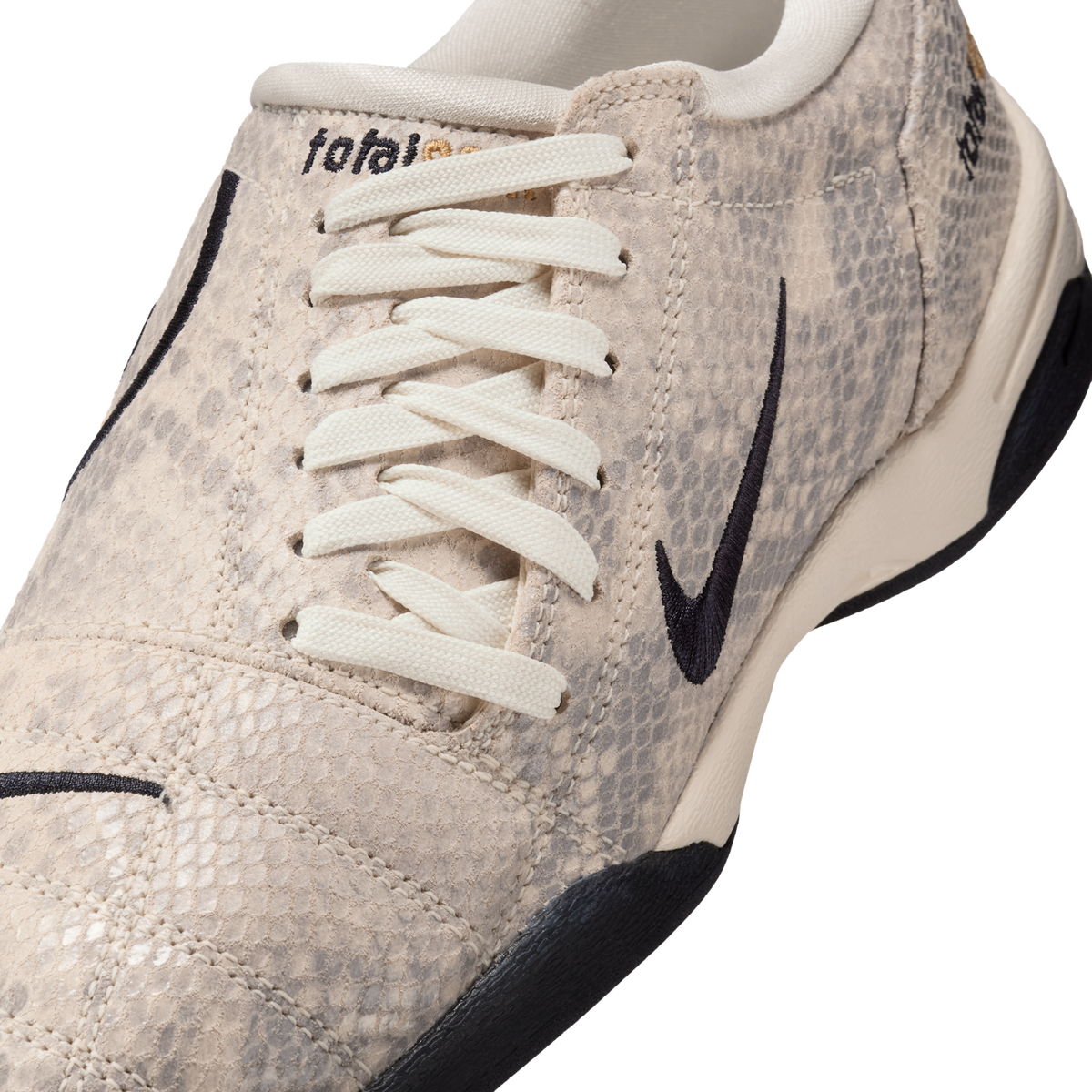 Nike Total 90 3 SE Pale Ivory Snakeskin (Women's)