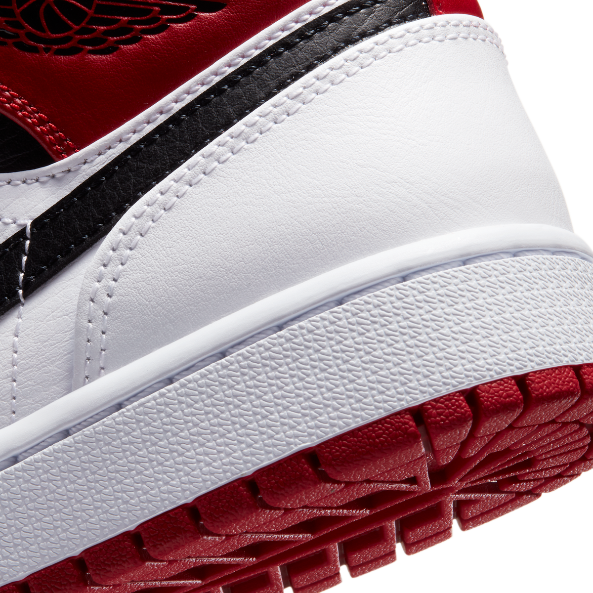 Jordan 1 Mid Chicago (2020)