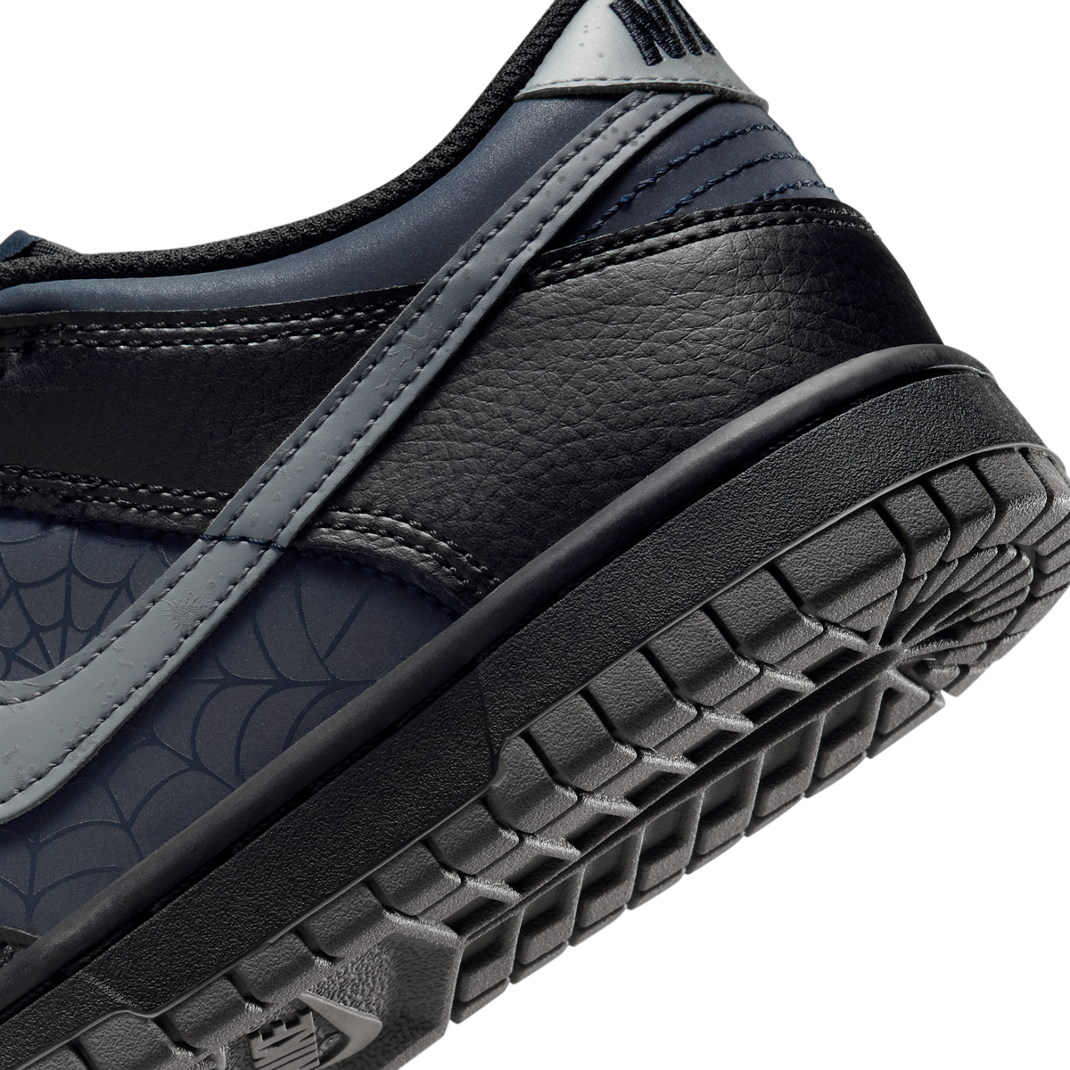 Nike Dunk Low Symbiote (GS)