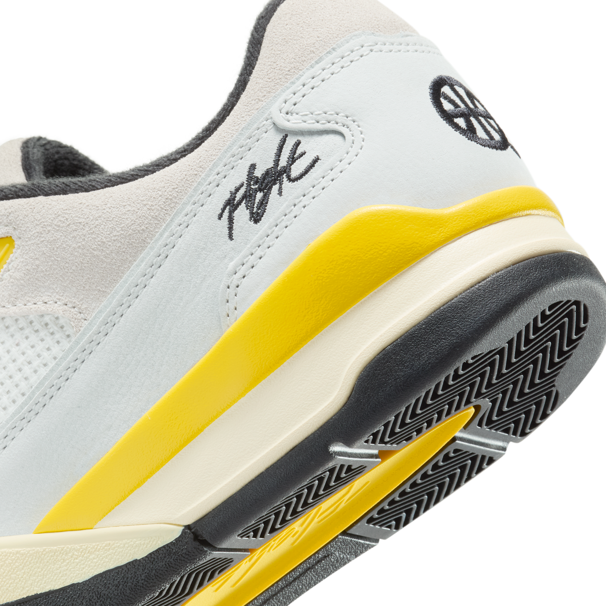 Jordan Flight Court Quai 54 Sail Tour Yellow