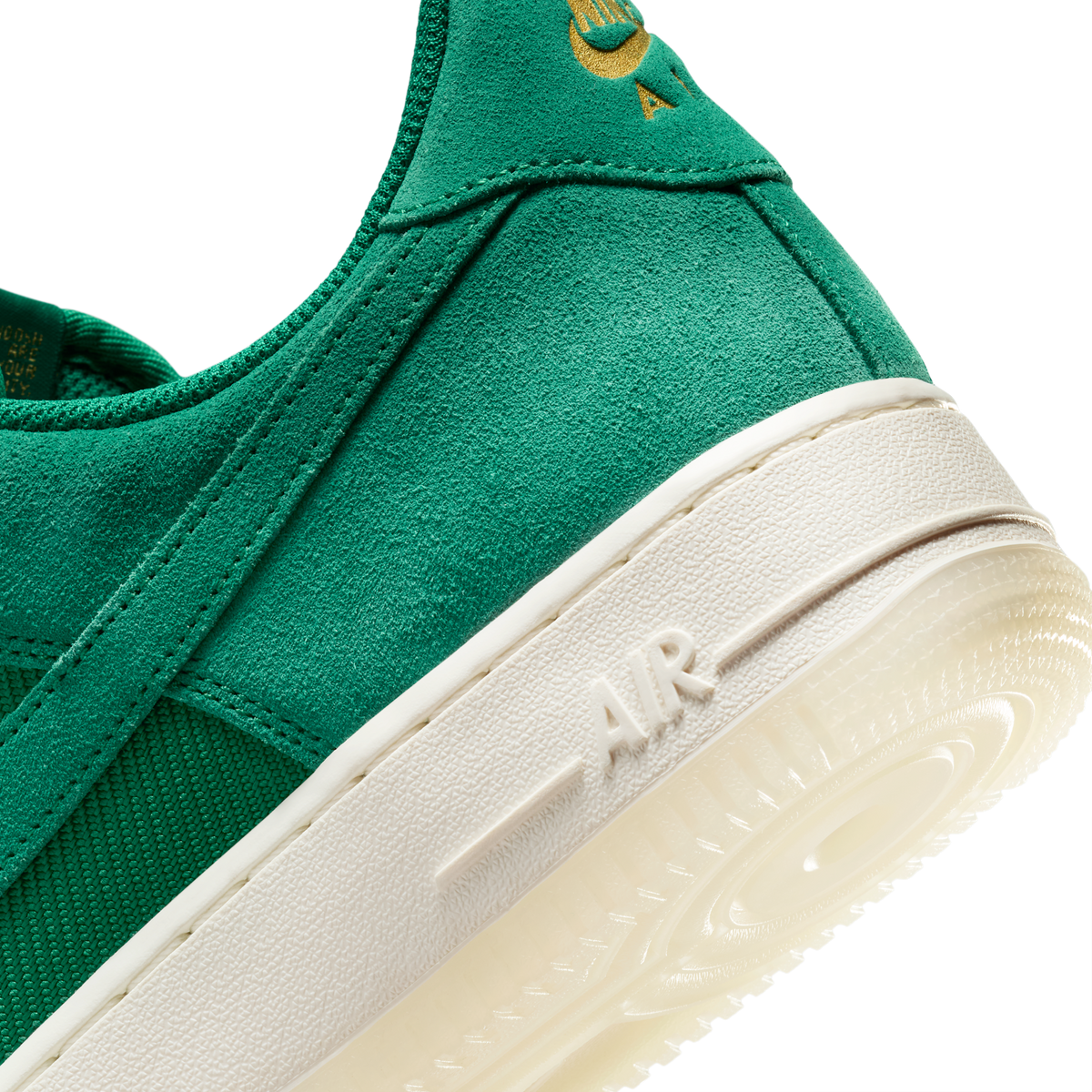 Nike Air Force 1 Low '07 LV8 Malachite Pale Ivory Metallic Gold