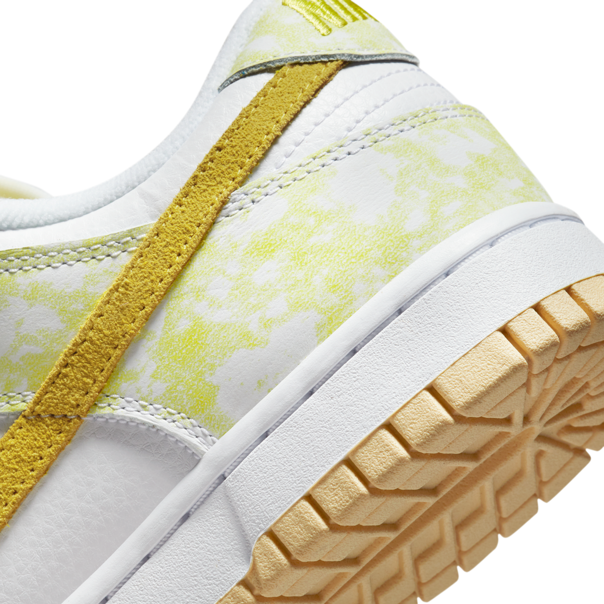 Nike Dunk Low Yellow Strike (Women's)