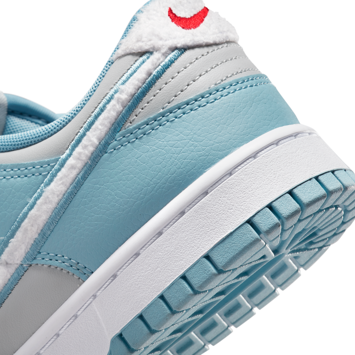 Nike Dunk Low Retro Fleece Swoosh Worn Blue