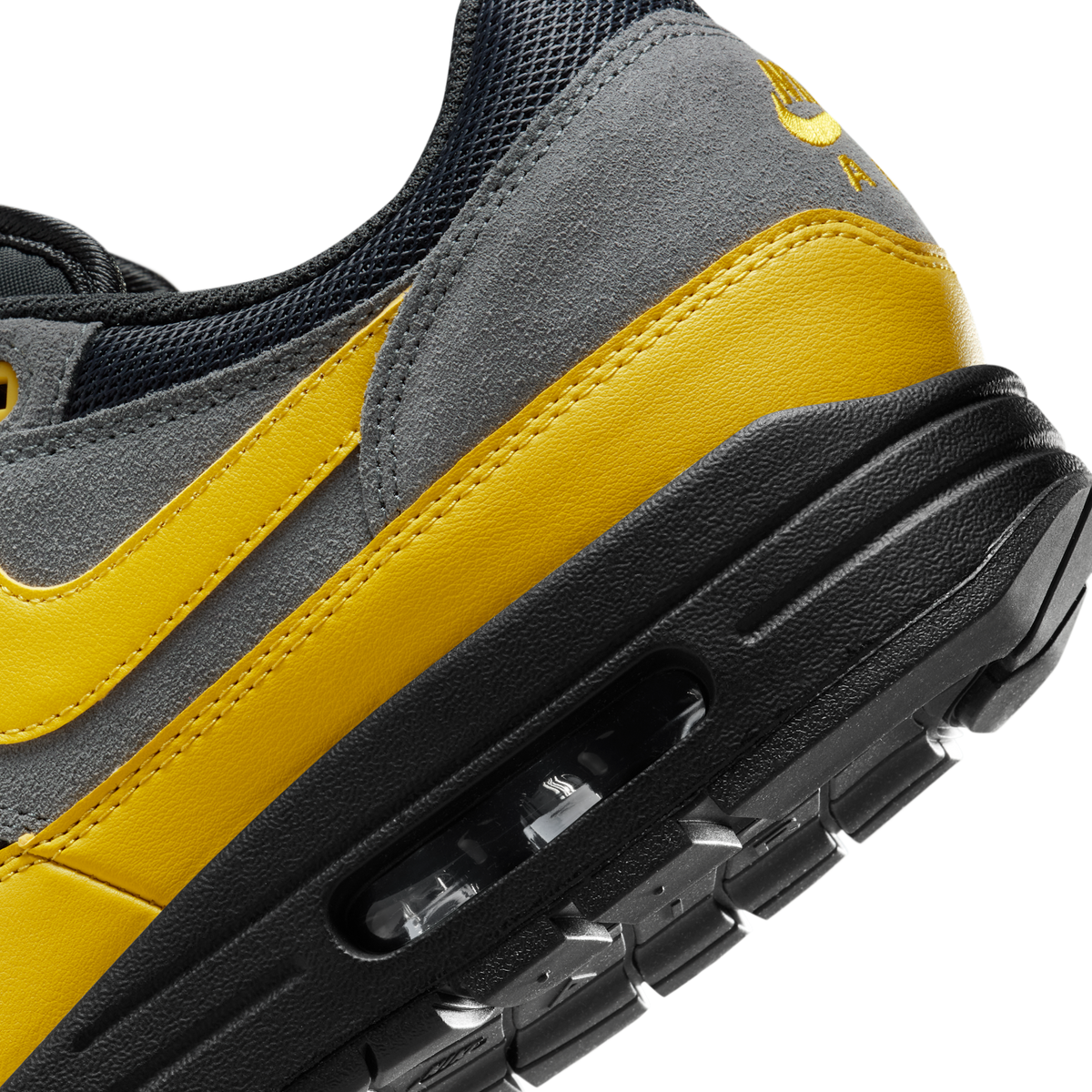Nike Air Max 1 Essential Batman 2.0