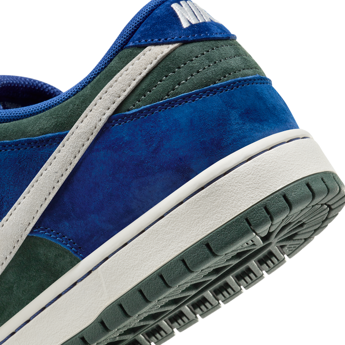Nike SB Dunk Low Deep Royal Blue