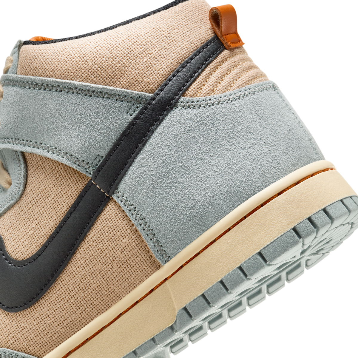 Nike Dunk High SE Hemp Hoops | FJ4191-200