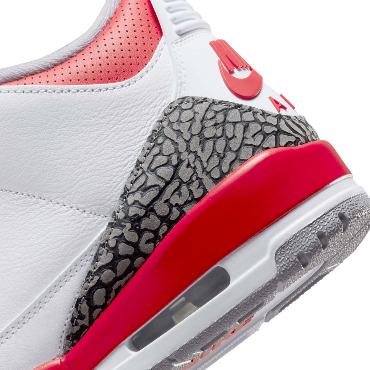 Jordan 3 Retro Fire Red (2022)