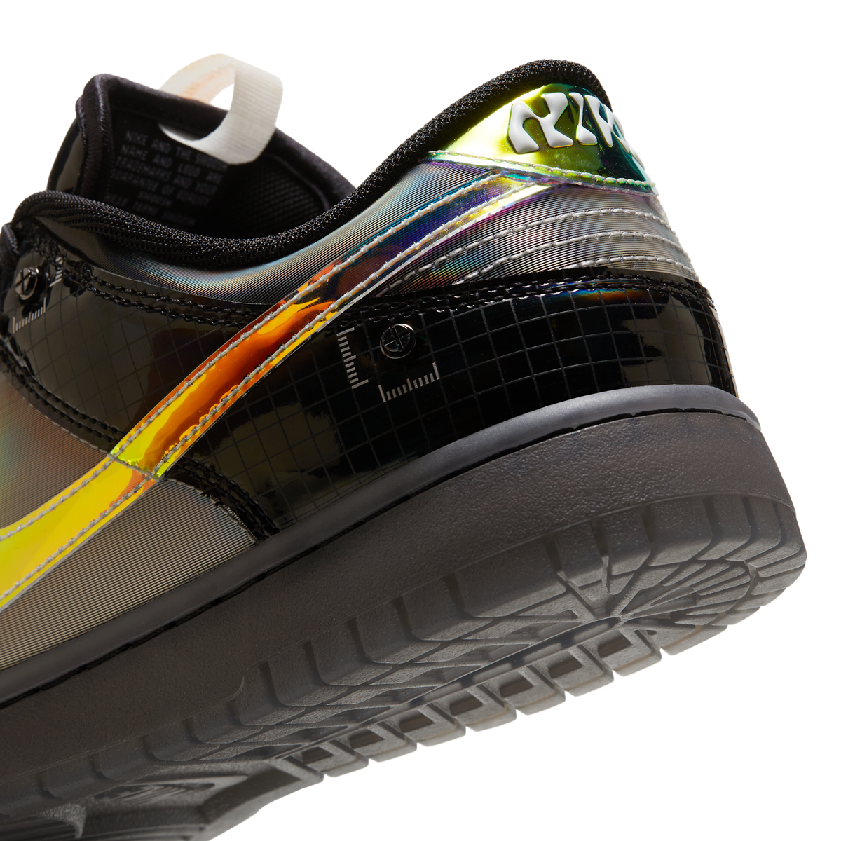 Nike Dunk Low BETRUE To Your DNA Hyperflat | FV3617-001