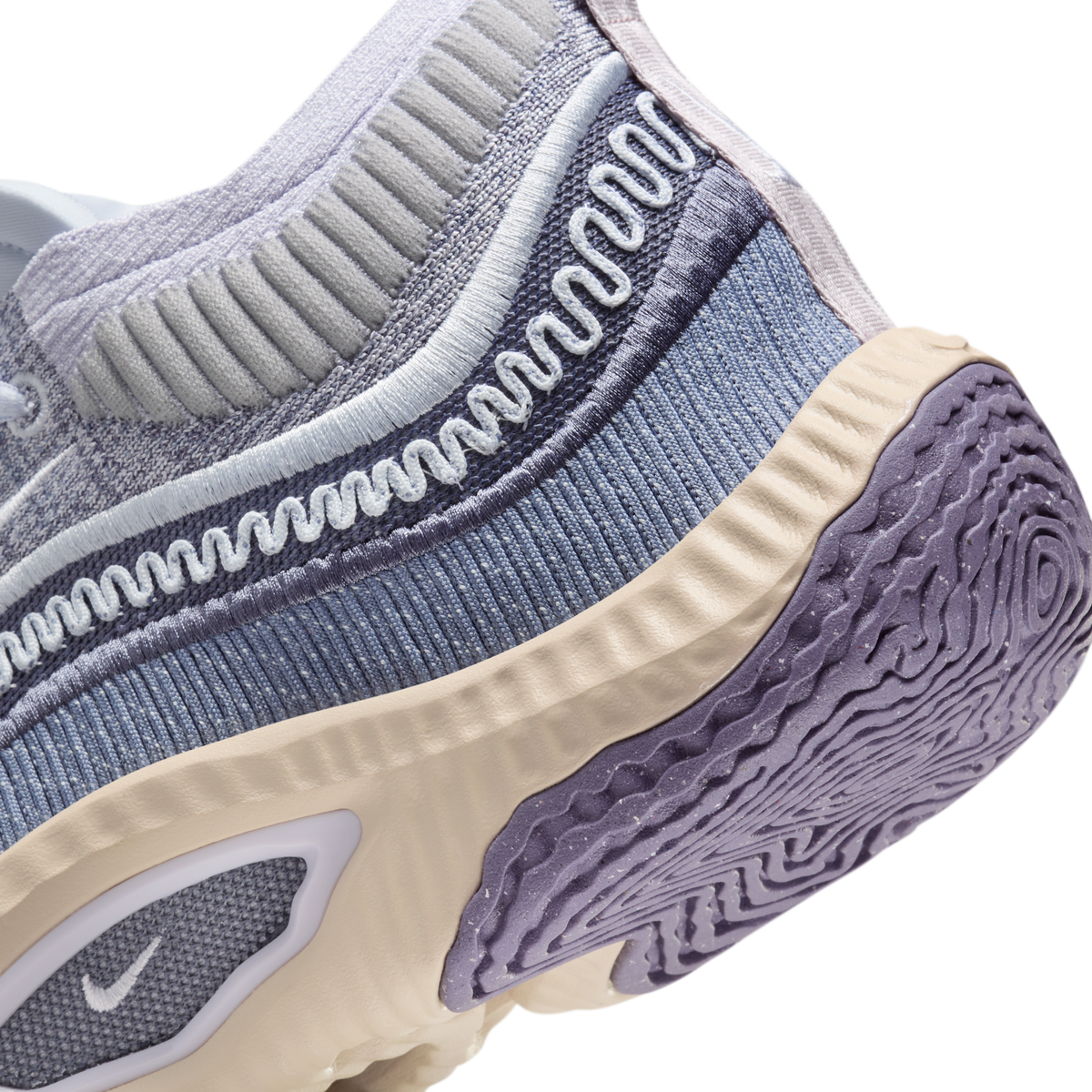Nike Cosmic Unity 3 Be True To Her School