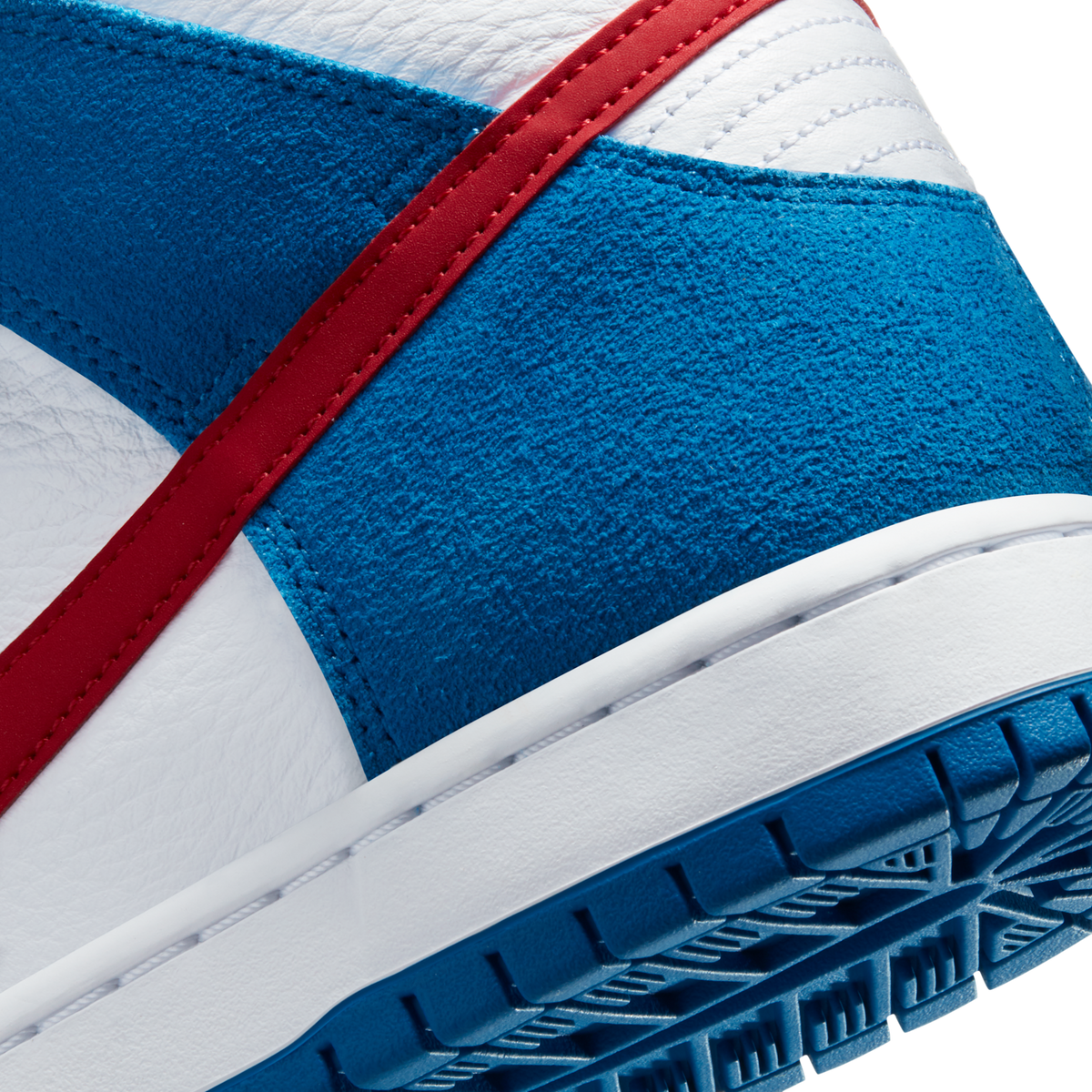 Nike SB Dunk High Doraemon
