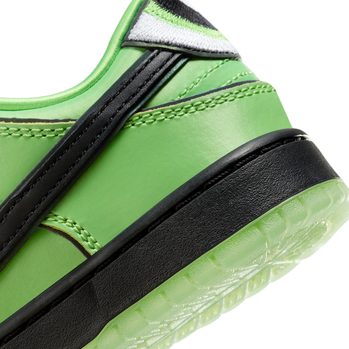 Nike SB Dunk Low The Powerpuff Girls Buttercup (PS)