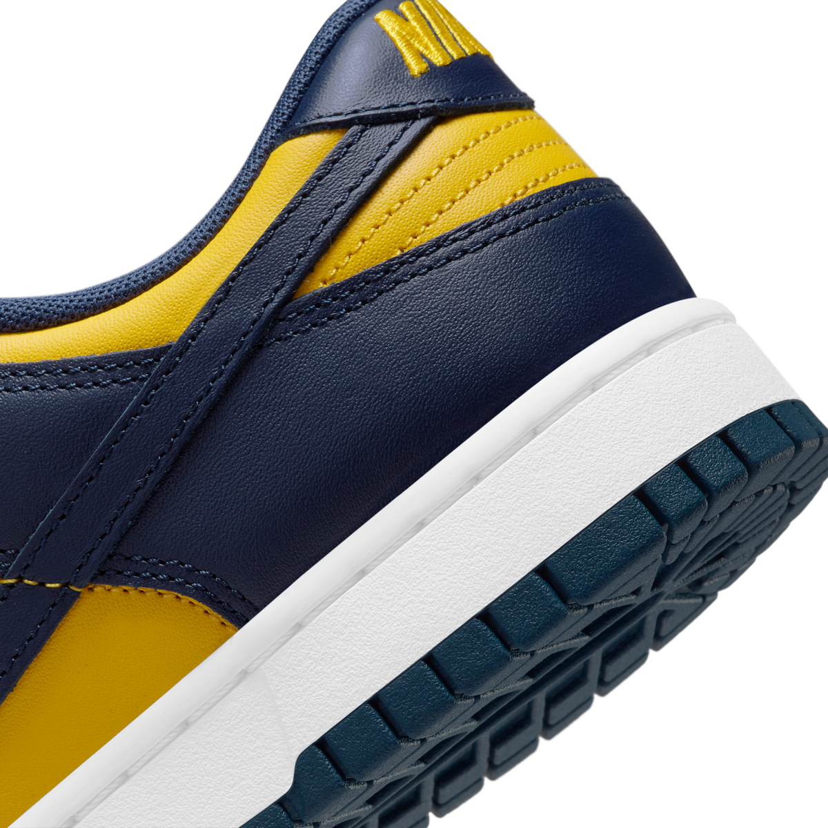 Nike Dunk Low Michigan (2021)