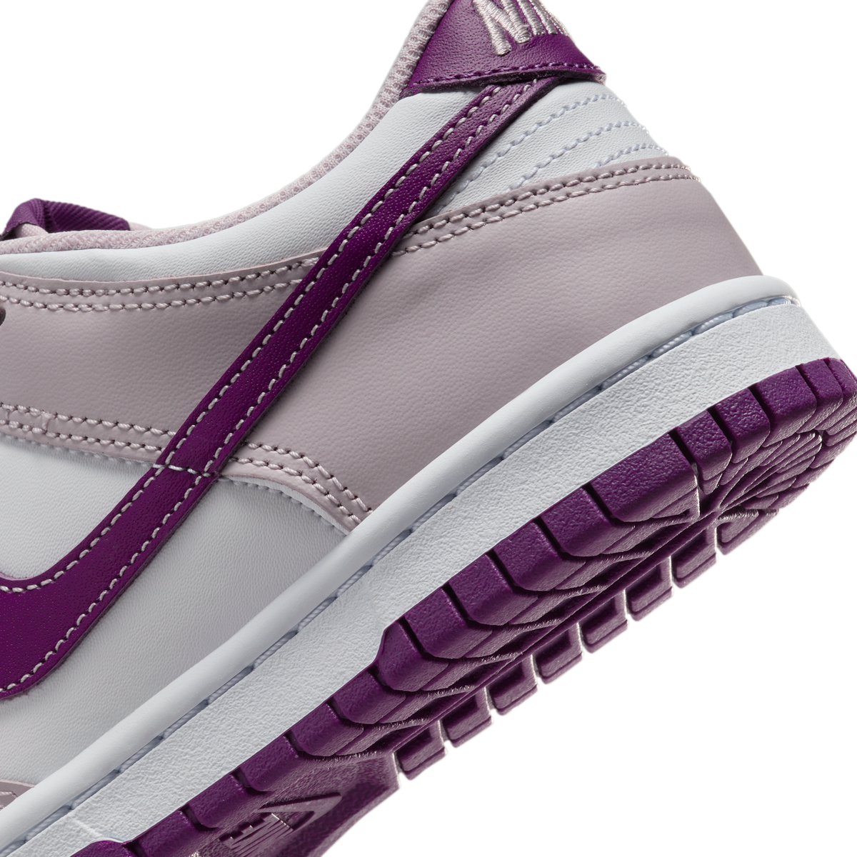 Nike Dunk Low Platinum Violet (GS)