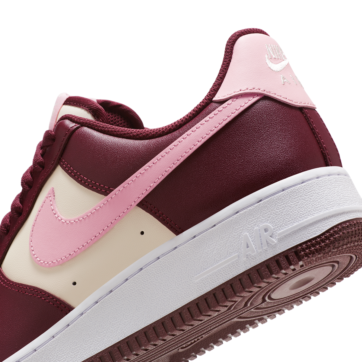 Nike Air Force 1 Low '07 Valentineâs Day (2023/2025)