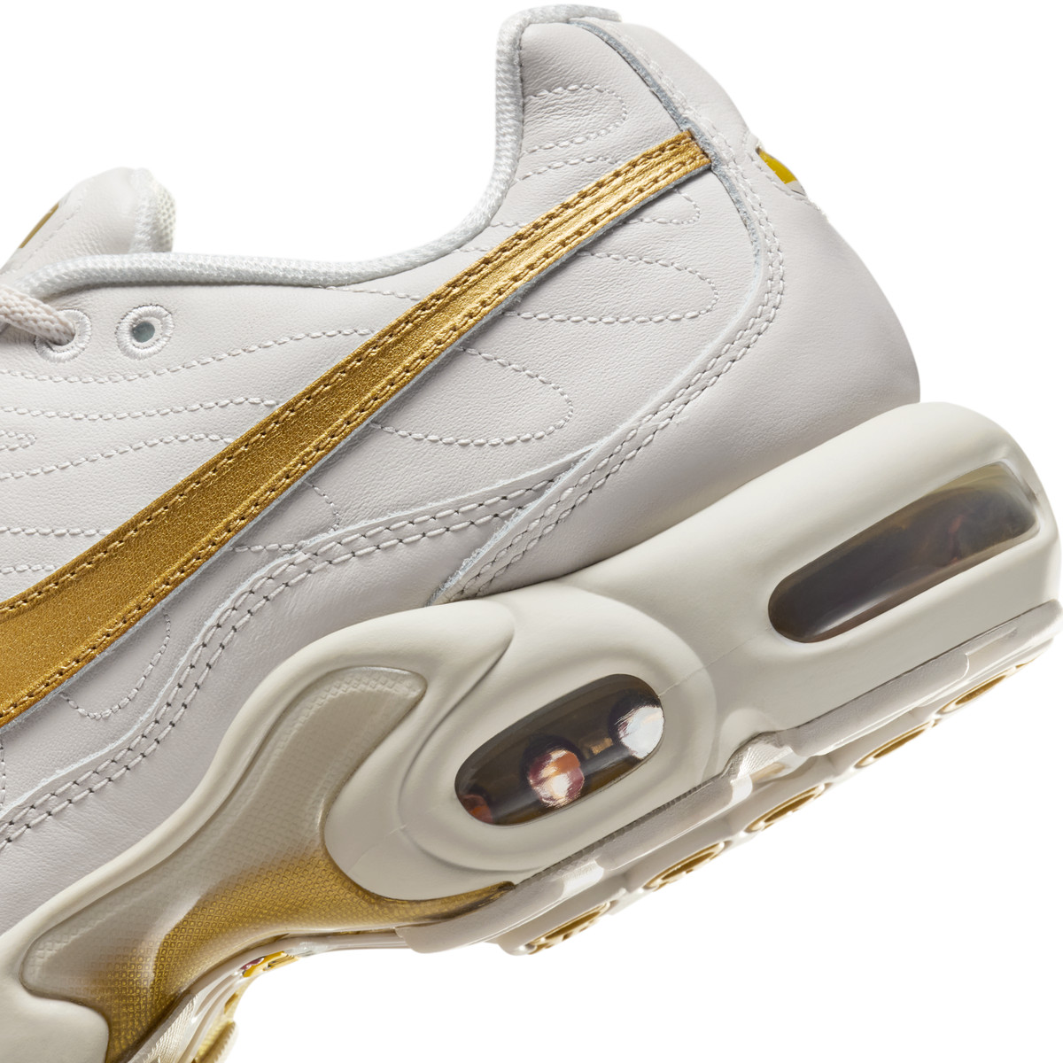 Nike Air Max Plus Tiempo Metallic Gold | HV2541-001