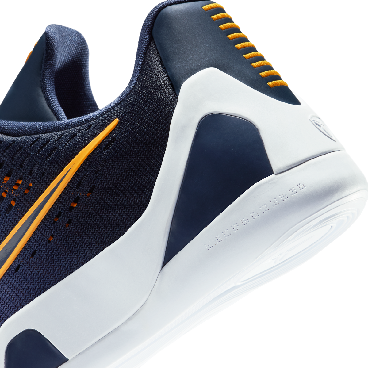 Nike Kobe 9 EM Low Fade (GS) | IM6641-400