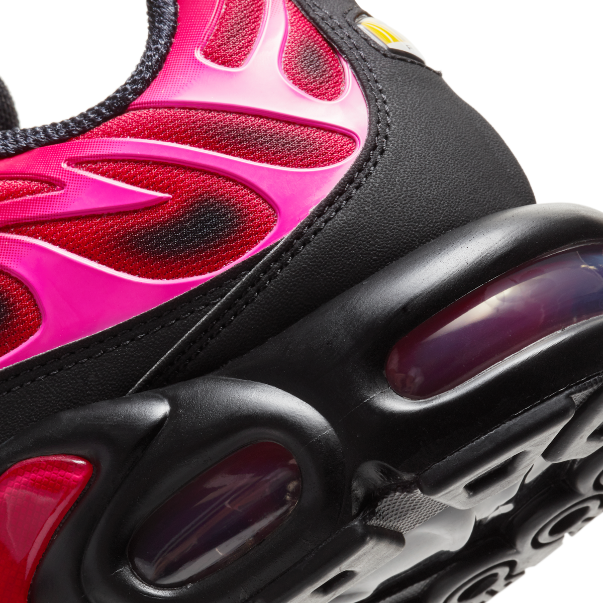 Nike Air Max Plus Supreme University Red