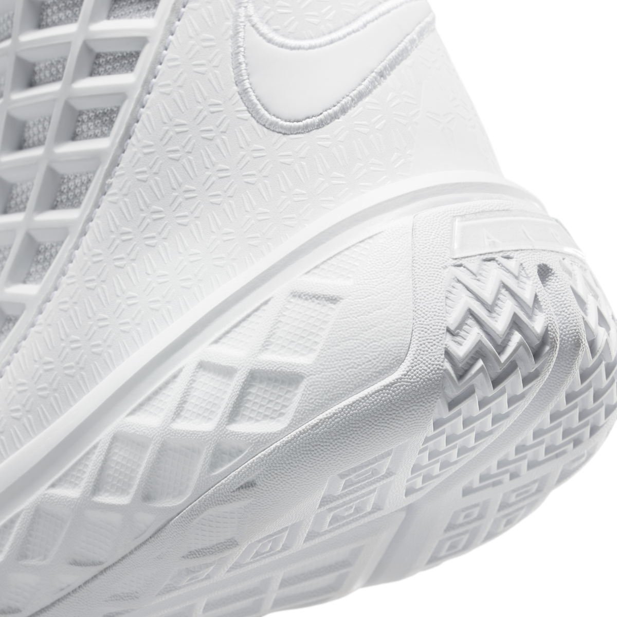 Nike Kobe 3 Halo (GS) | HQ2304-100