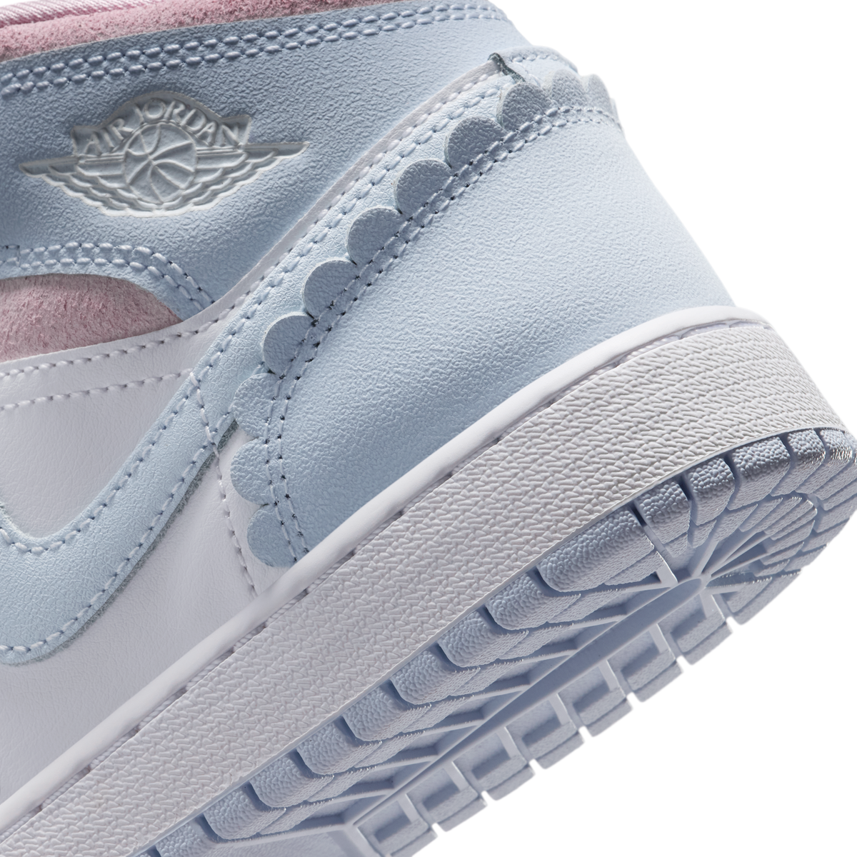 Jordan 1 Mid SE Love Is In The Air (GS)