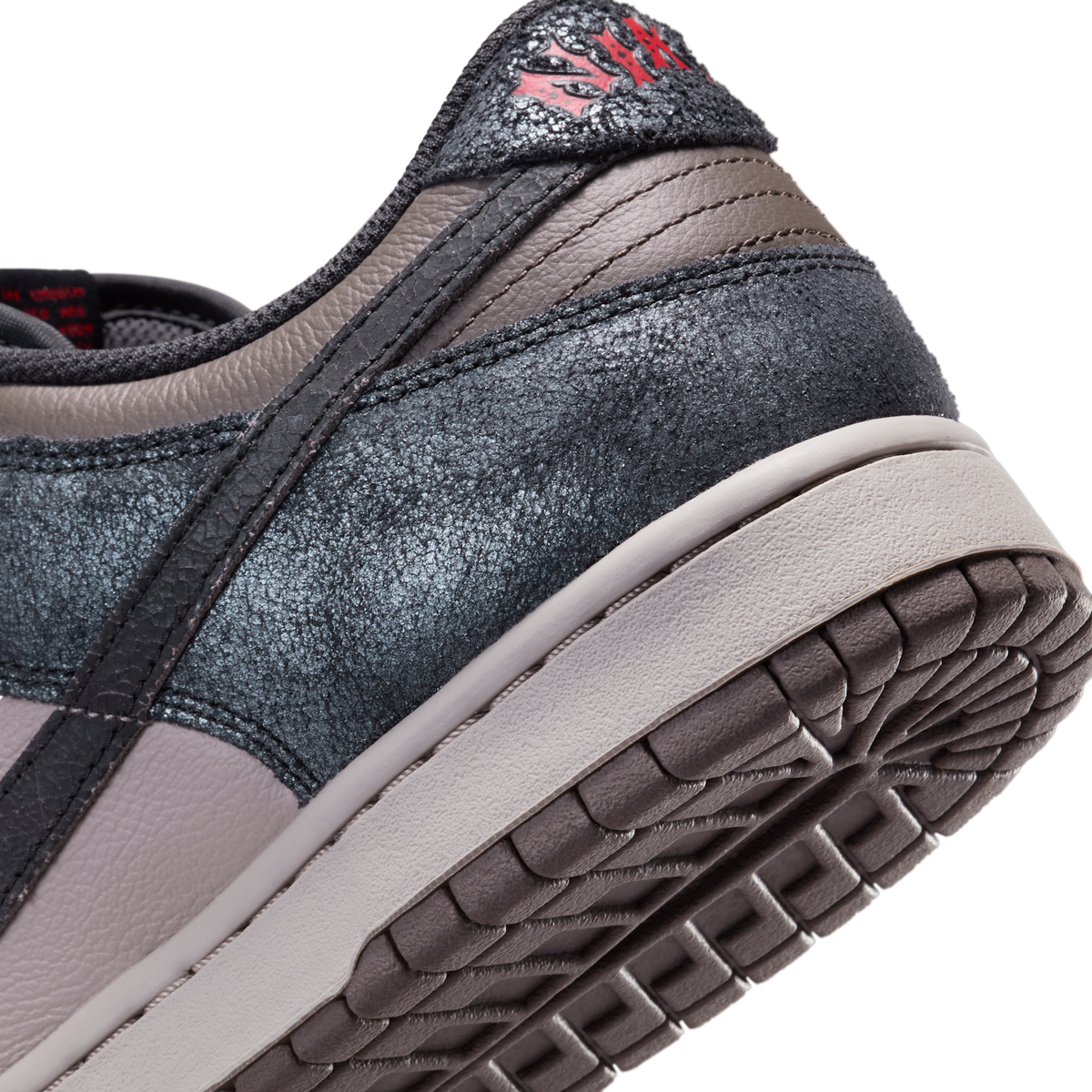 Nike Dunk Low Retro NYC CBGB | IB2258-001