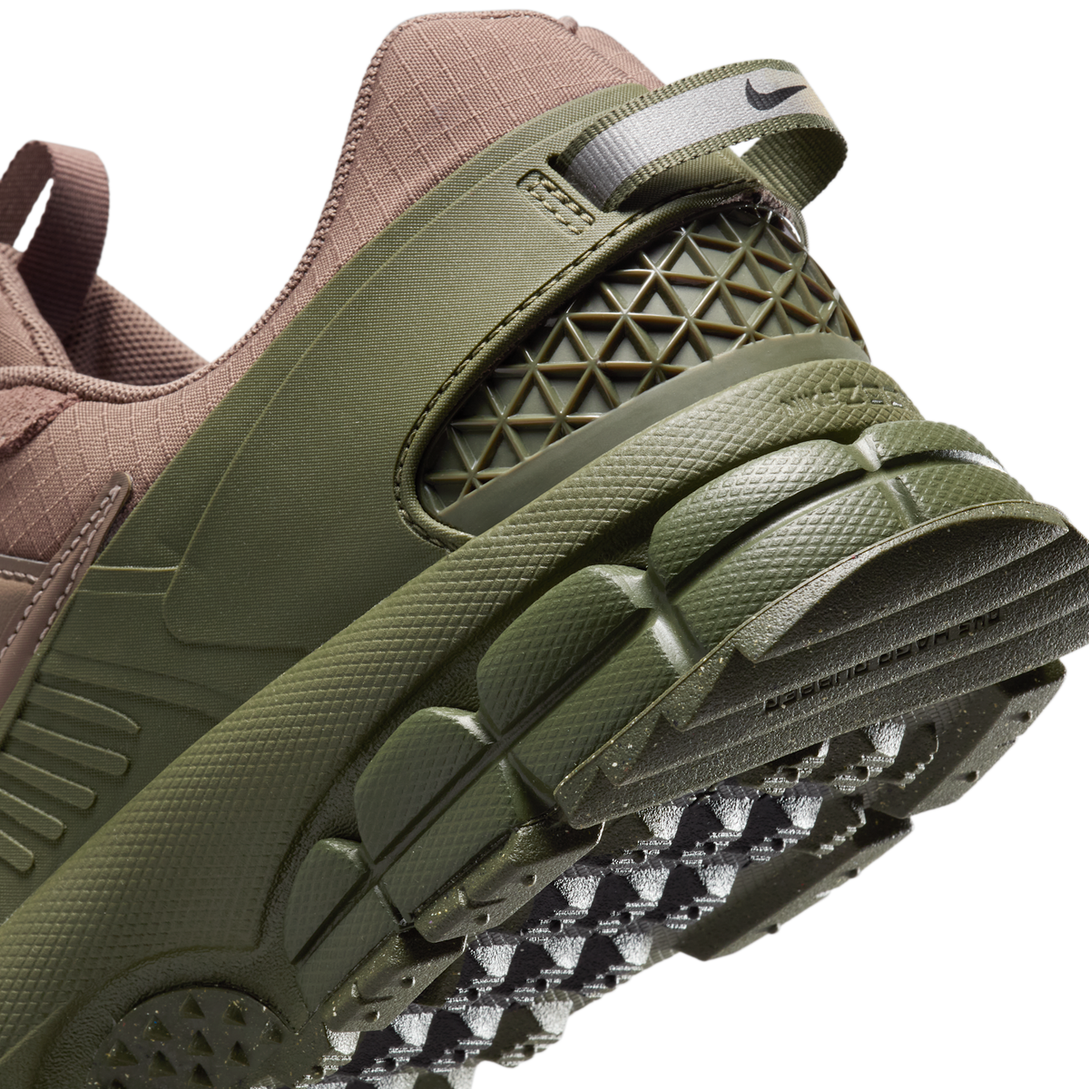 Nike Zoom Vomero Roam Mink Brown Medium Olive | FV2295-201