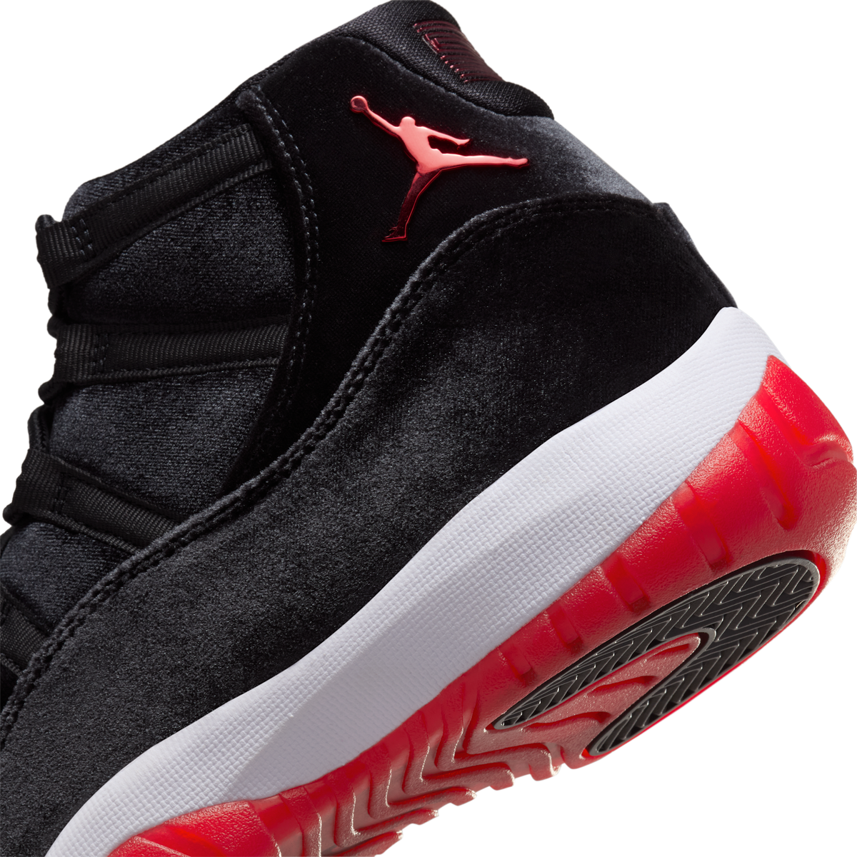 Jordan 11 Retro Bred Velvet (Women's)