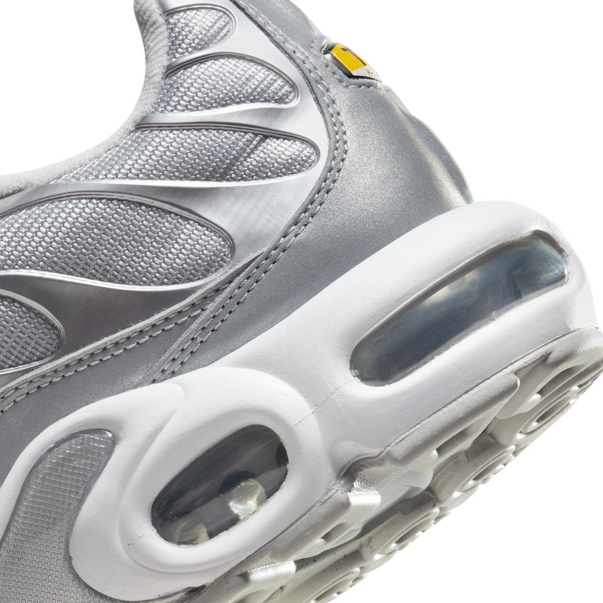 Nike Air Max Plus Metallic Silver | FJ1012-095