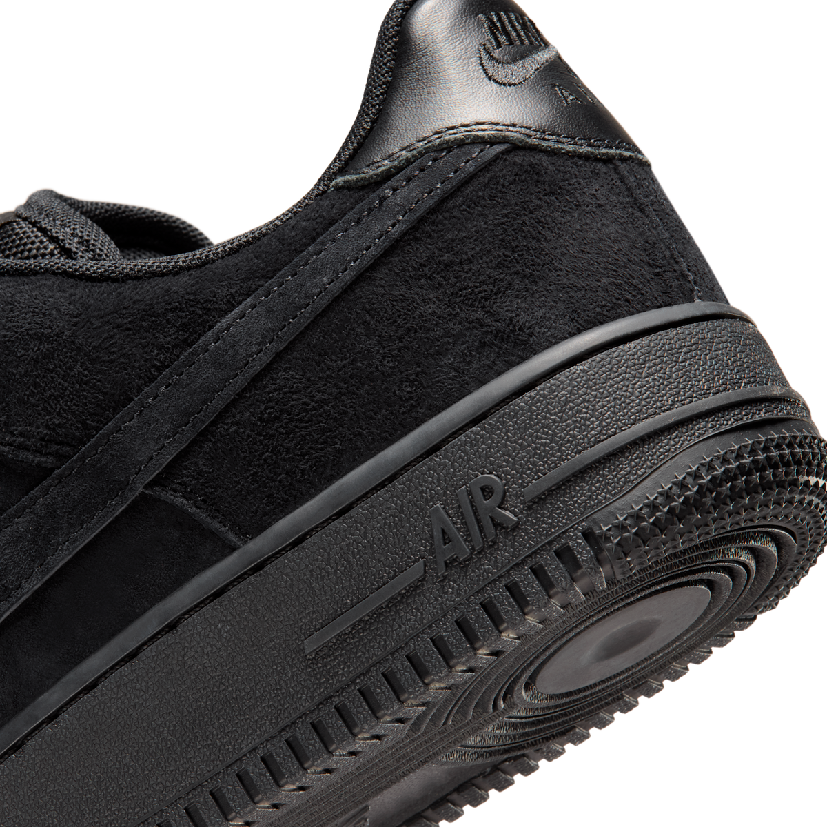 Nike SB Air Force 1 Low Triple Black