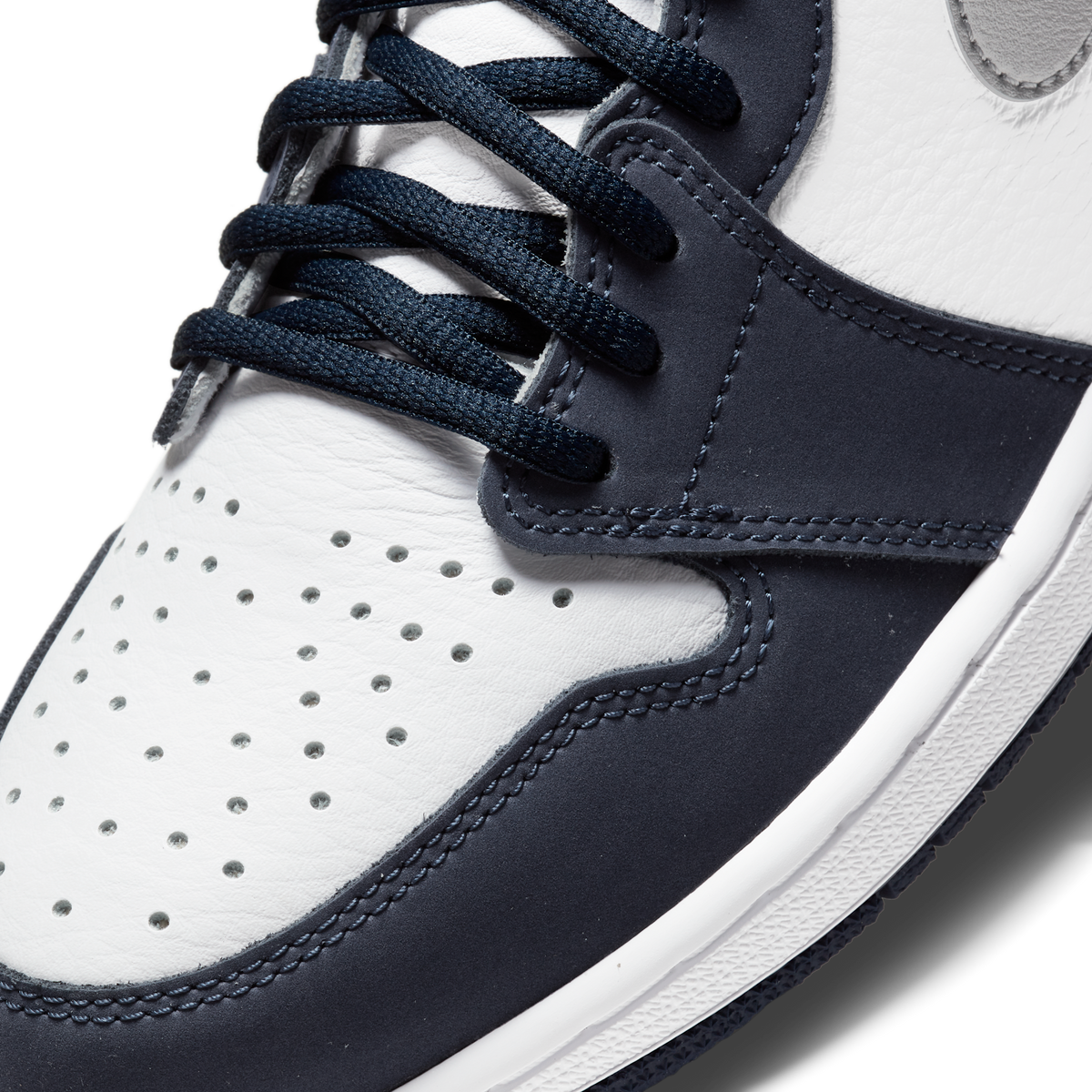Jordan 1 Retro High CO.JP Midnight Navy (Suitcase)