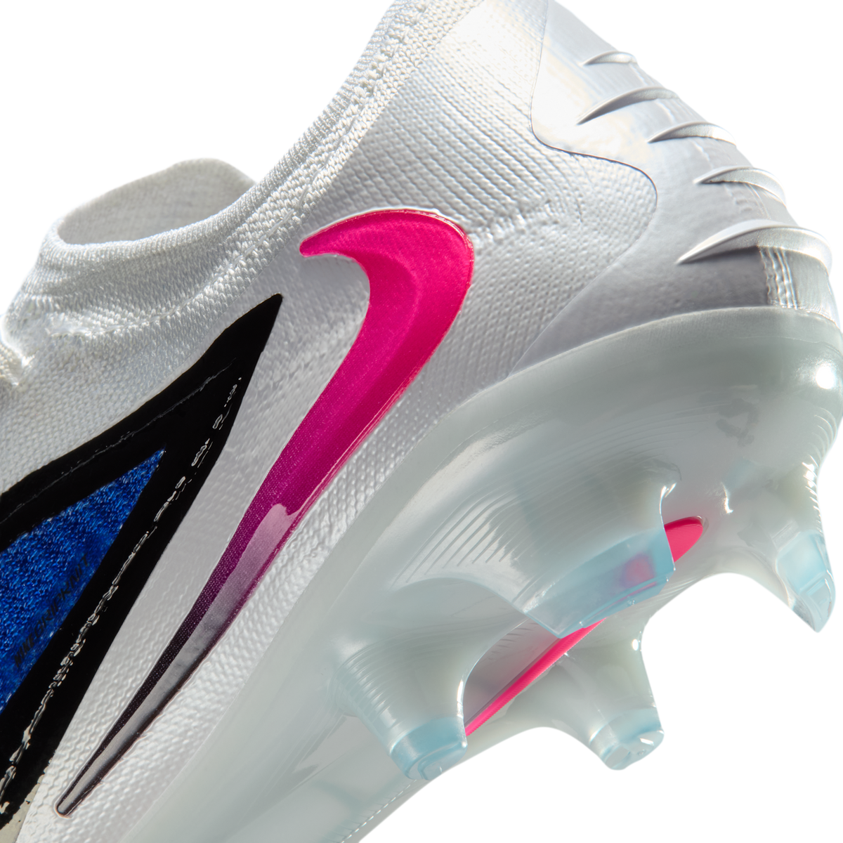 Nike Phantom 6 Low Elite FG Attack Pack