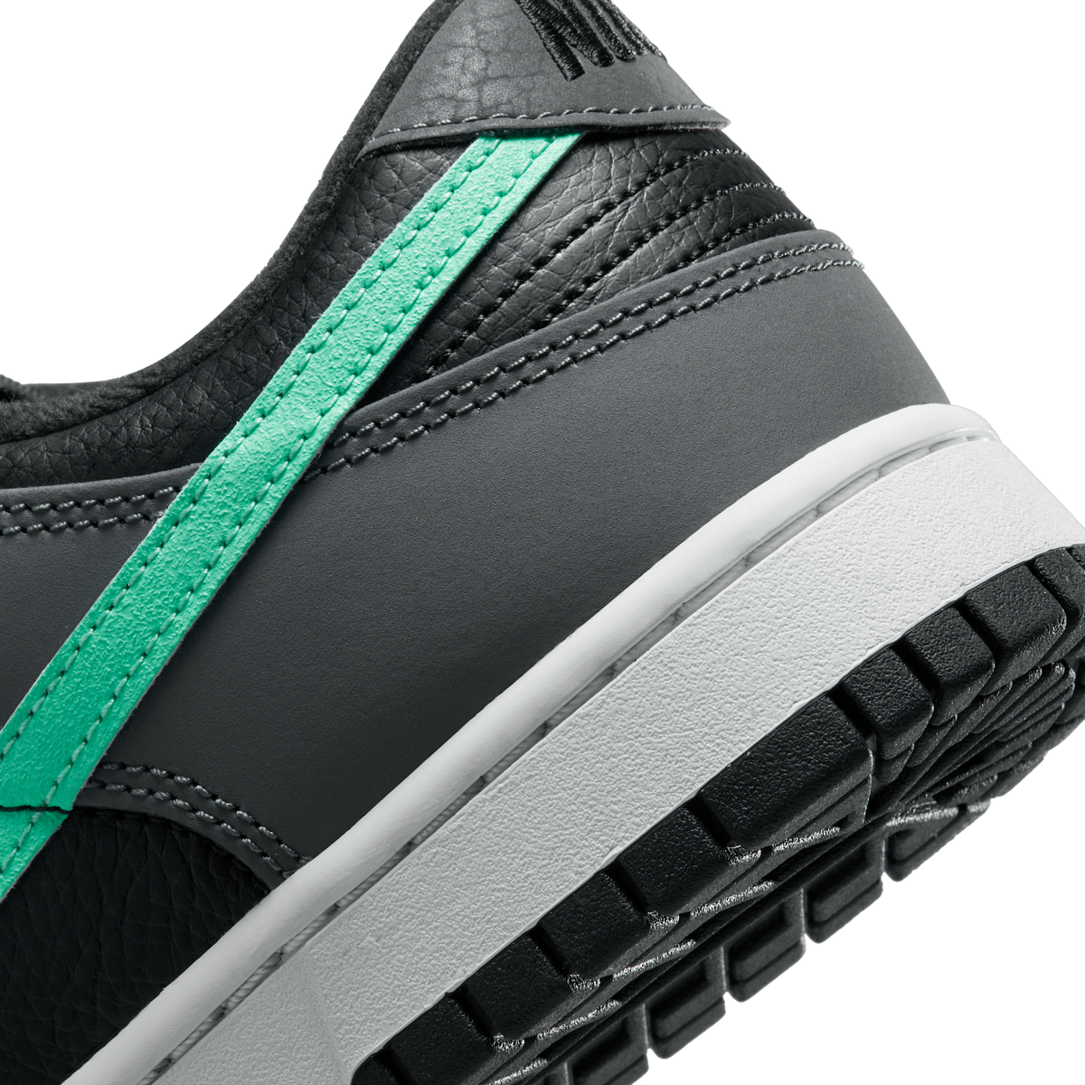 Nike Dunk Low Retro Green Glow