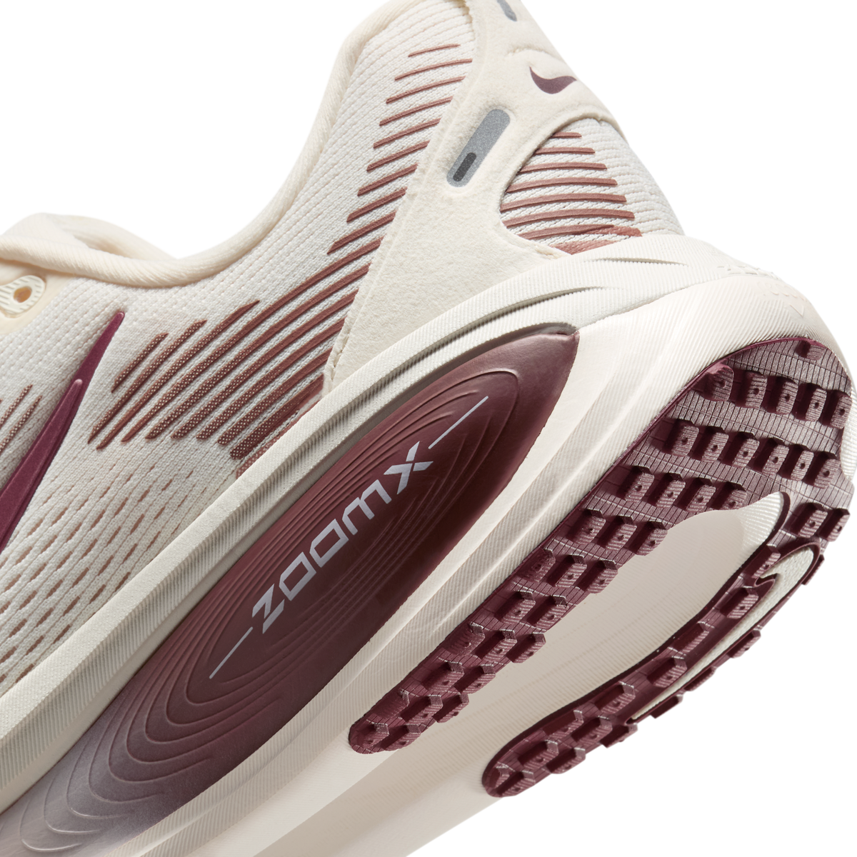Nike Vomero 18 Pale Ivory Red Sepia Silt Red Dark Team Red (Women's)