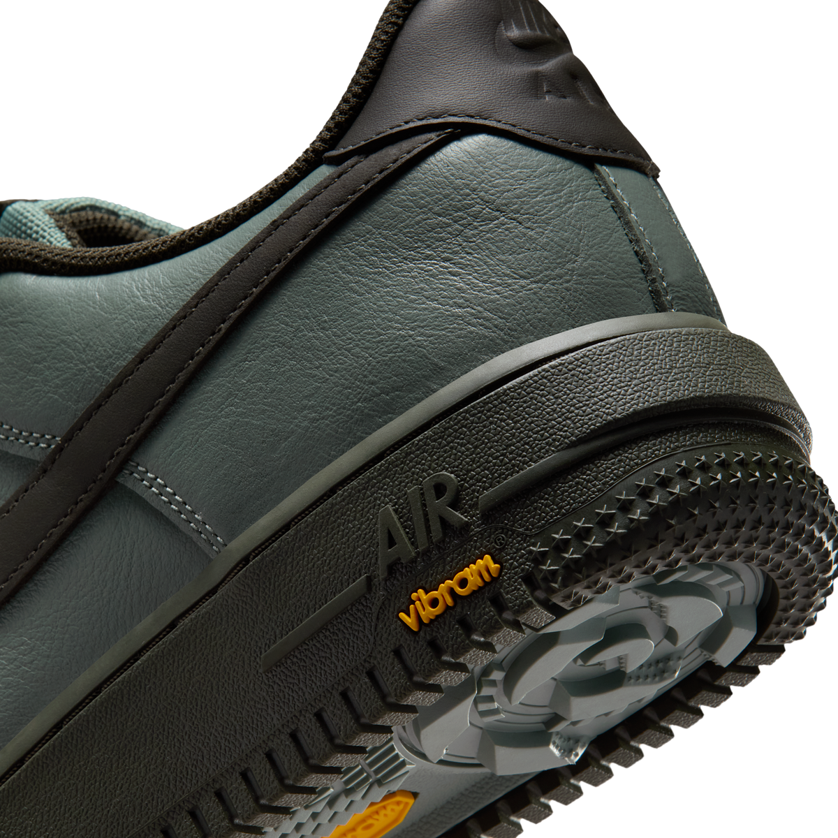 Nike Air Force 1 Low Gore-Tex Vibram Clay Green