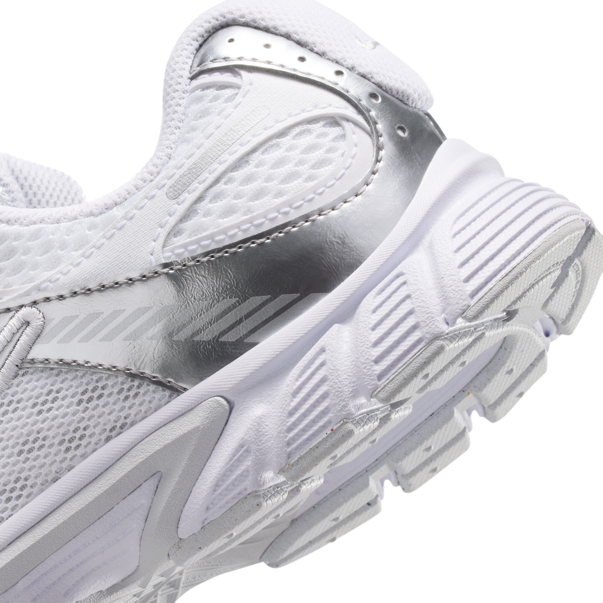 Nike V5 RNR White Pure Platinum Metallic Silver (GS)