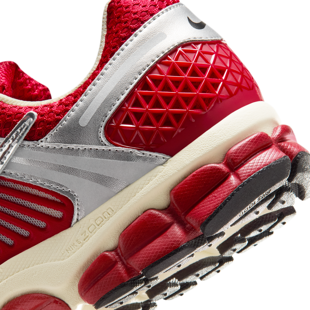 Nike Zoom Vomero 5 Gym Red Chrome
