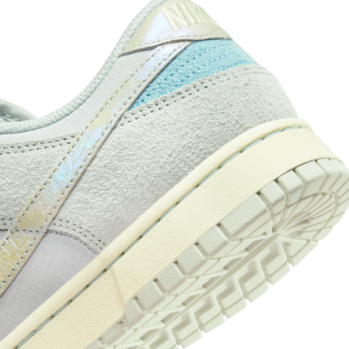 Nike Dunk Low SE Gone Fishing Chinook Salmon | DV7210-001