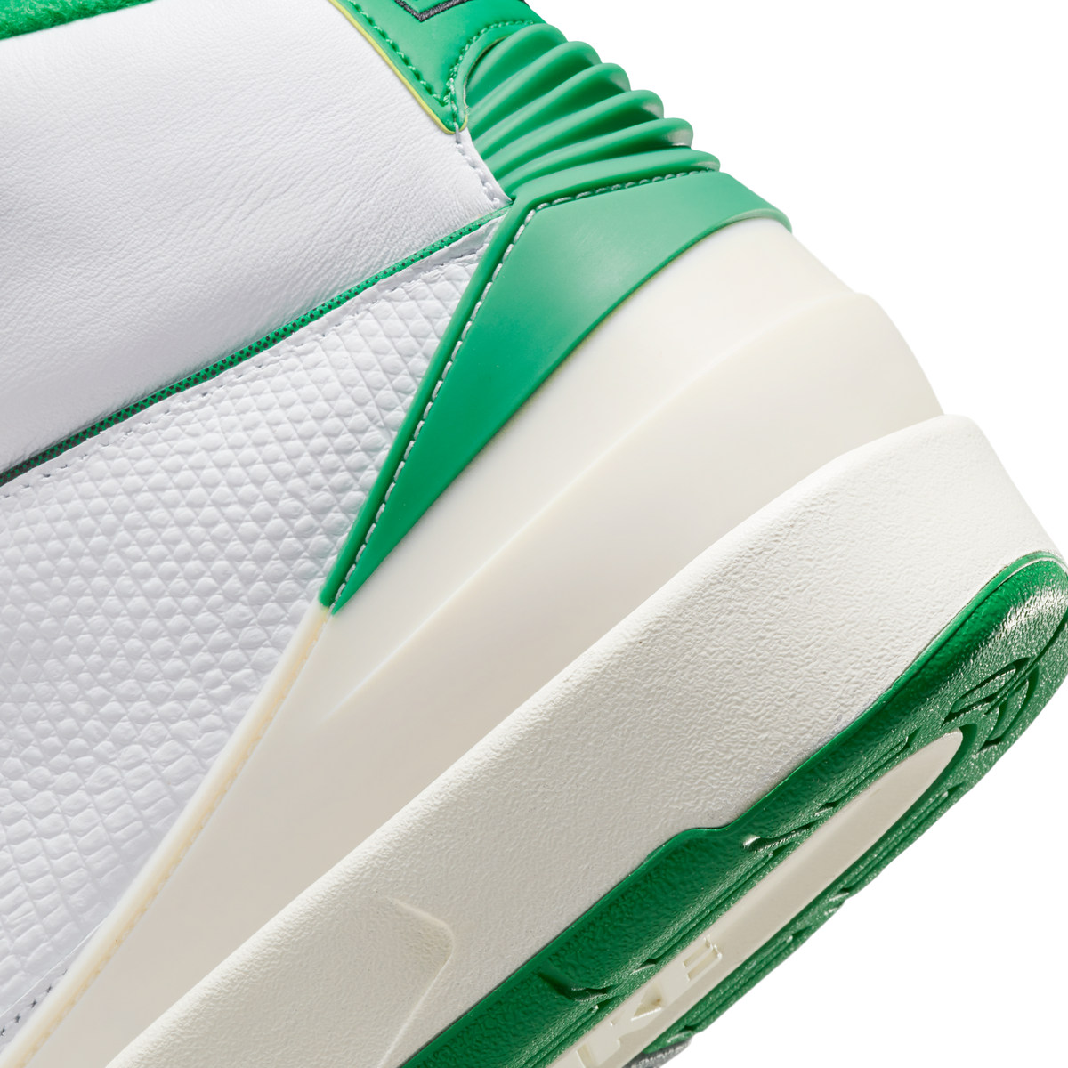 Jordan 2 Retro Lucky Green