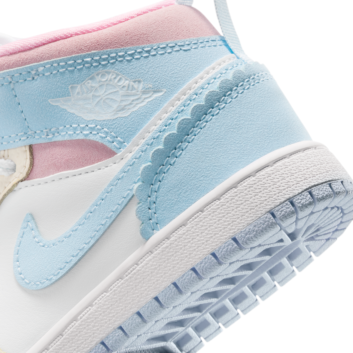 Jordan 1 Mid SE Love Is In The Air (PS)