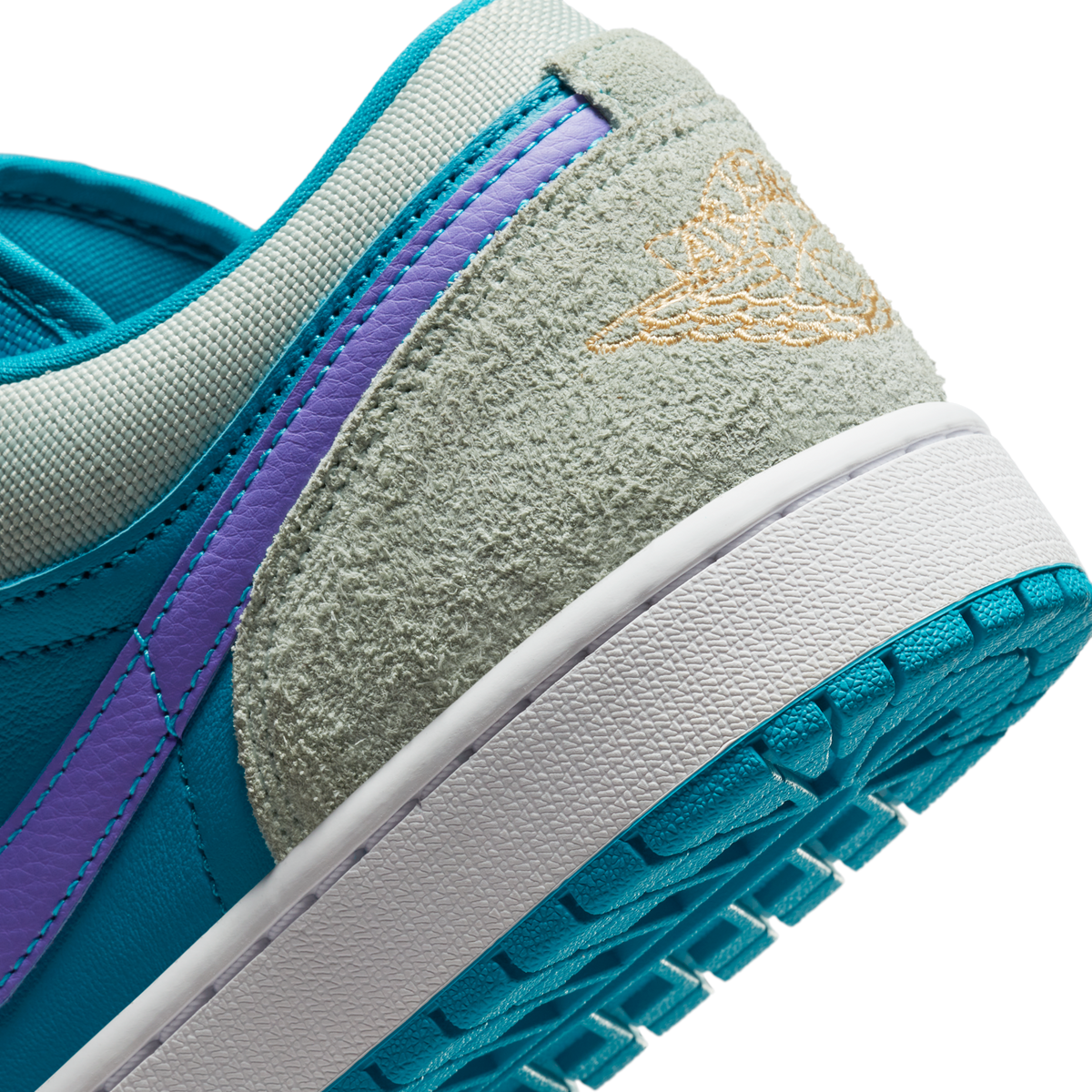 Jordan 1 Low SE Pistachio Frost Aquatone