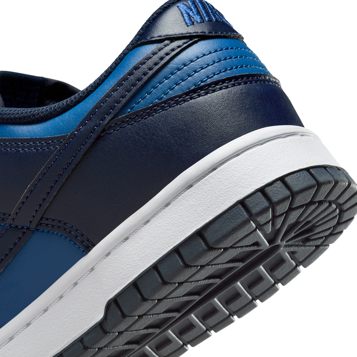 Nike Dunk Low Retro Mystic Navy