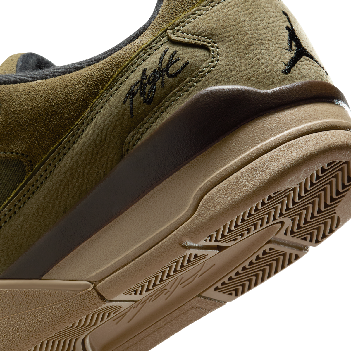 Jordan Flight Court Medium Olive Baroque Brown