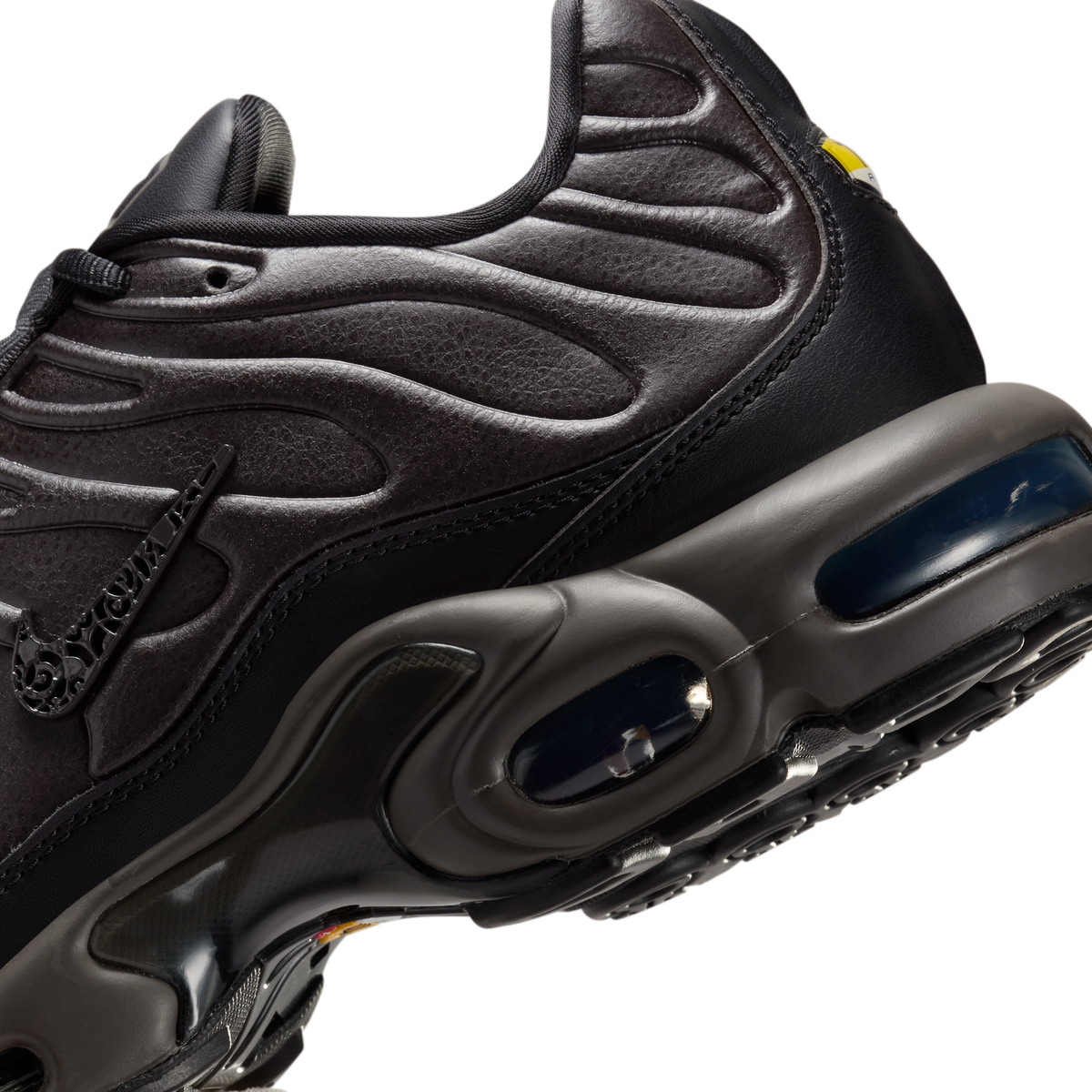 Nike Air Max Plus Premium Paris | HJ4519-200