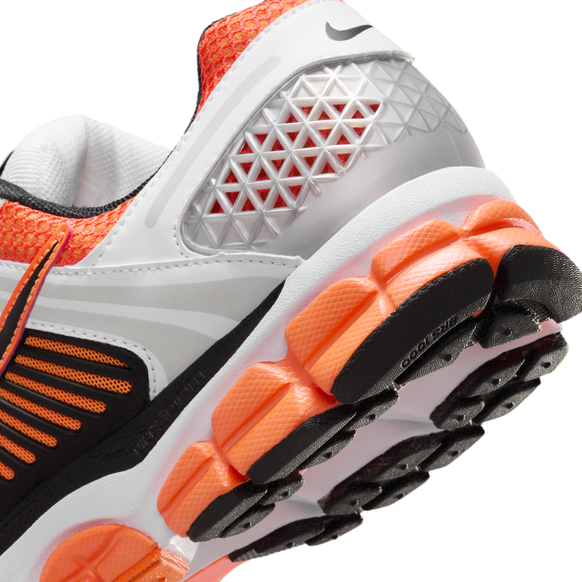 Nike Zoom Vomero 5 Total Orange