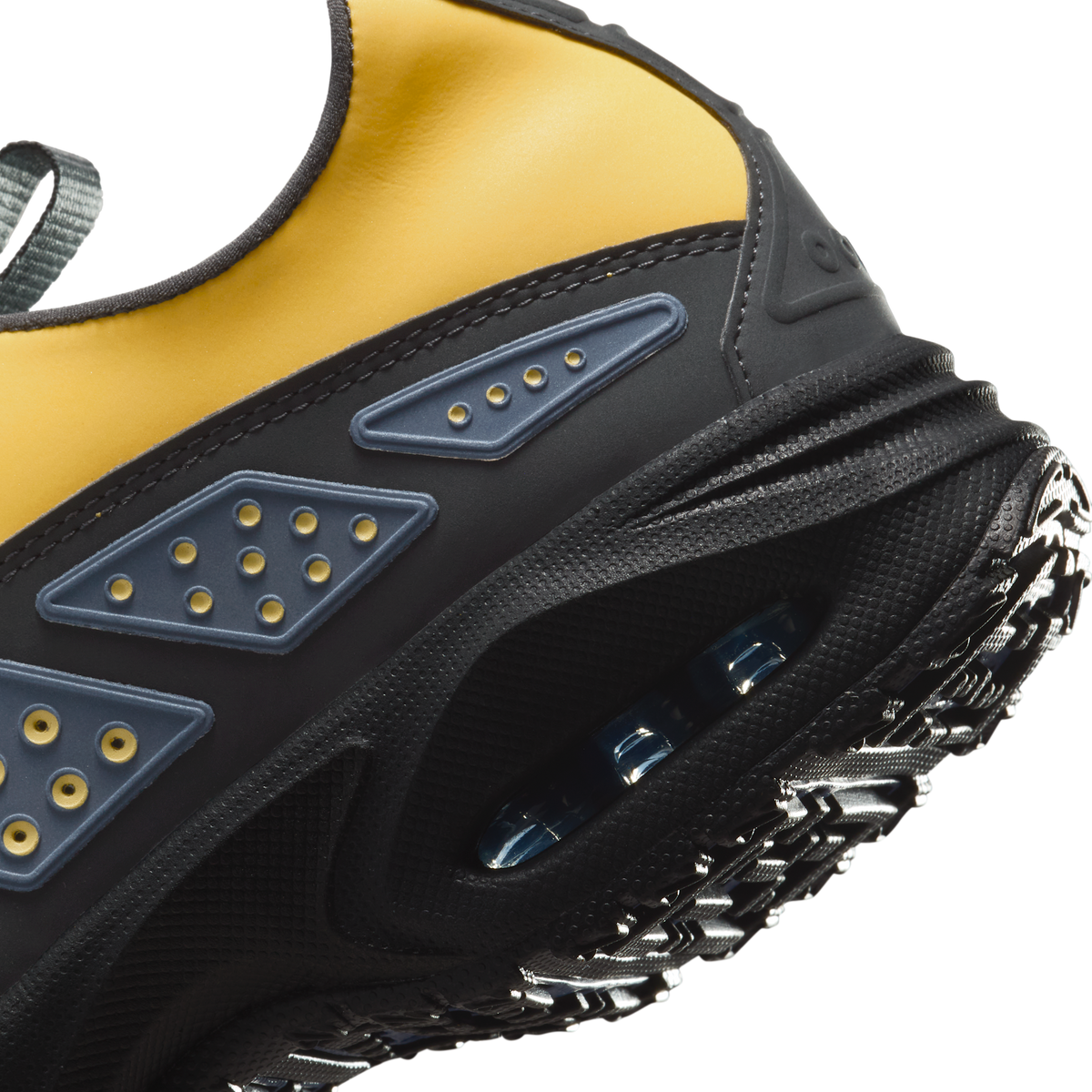 Nike Air Max Sunder Saturn Gold (Women's) | HF1199-700