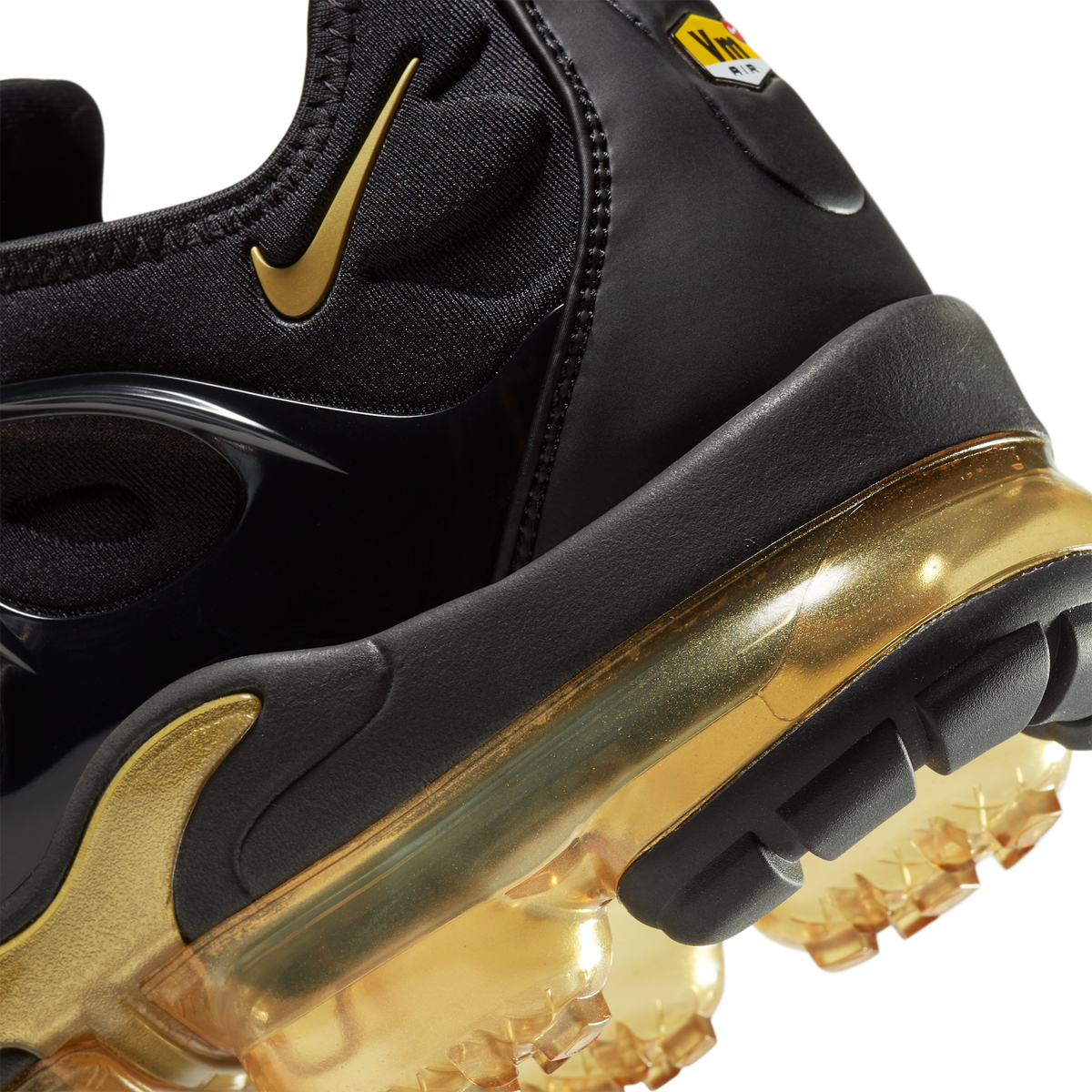 Nike Air VaporMax Plus Black Metallic Gold | CW7299-001