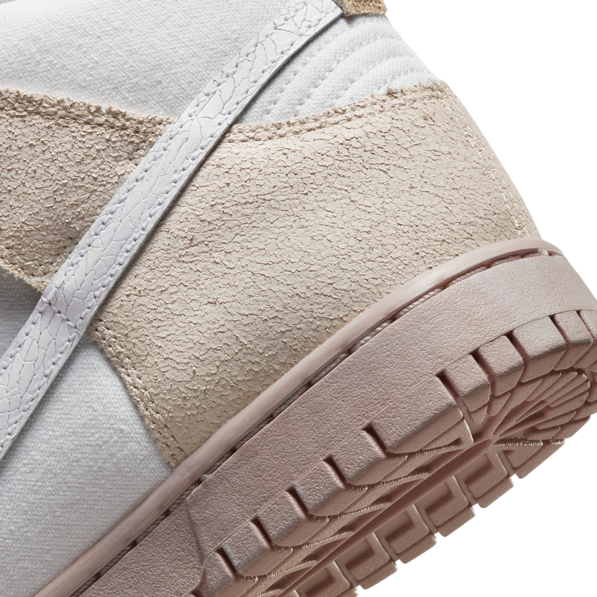 Nike Dunk High Retro PRM Cracked Leather Swoosh