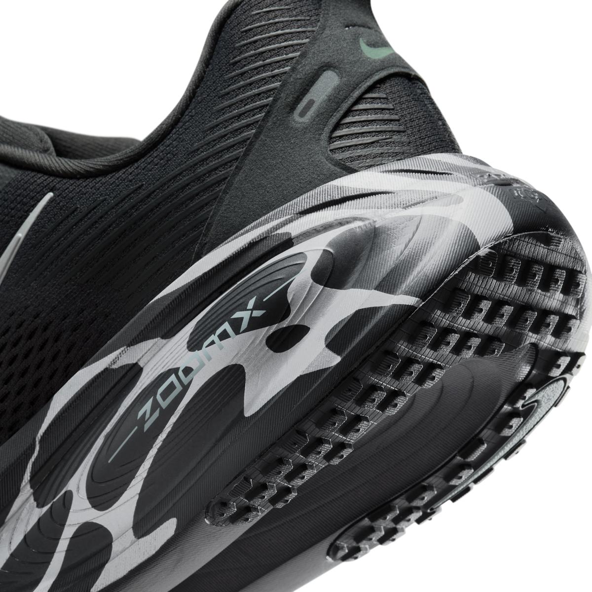 Nike Vomero 18 Anthracite Reflect Silver