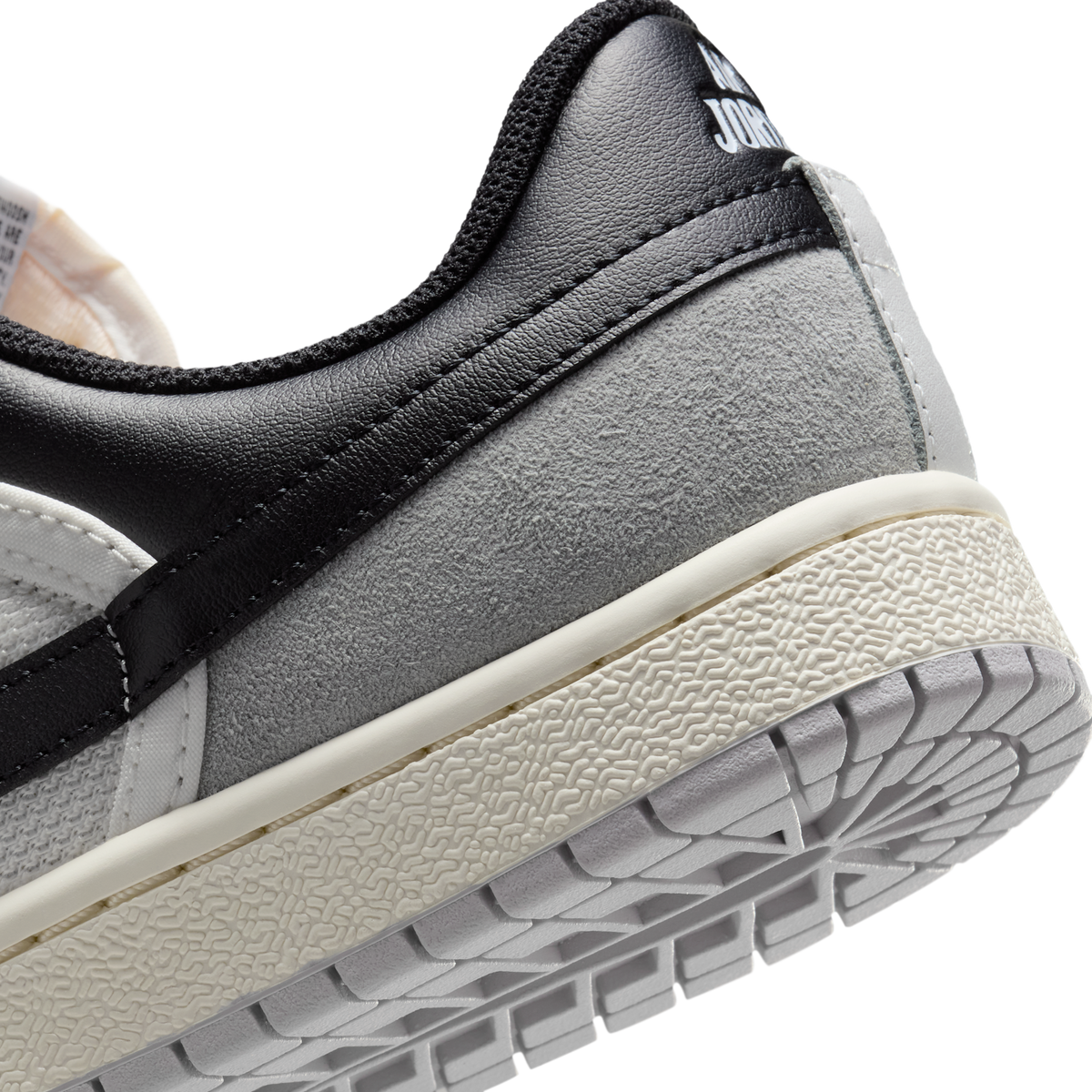 Jordan Skyline Low White Black Light Smoke Grey (Women's)